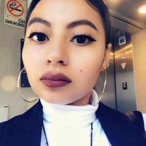 Meet your Posher, Mel